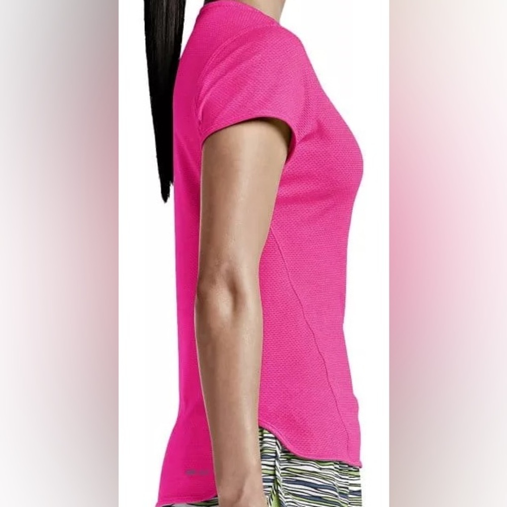 Women’s Nike Aeroreact Short Sleeve Size Medium - Picture 2 of 10